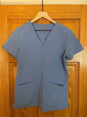 Figs Casma Scrub Top (Light Blue)